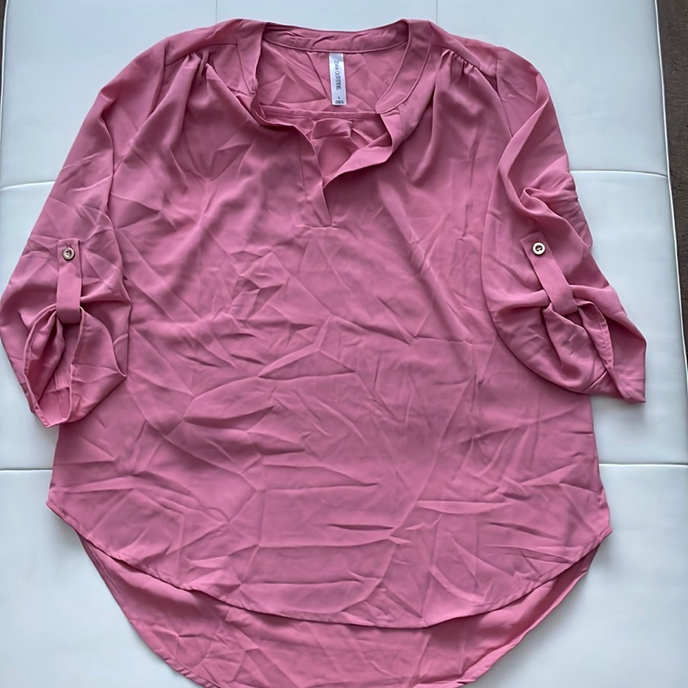 NEW NEVER WORN ZENANA vneck blouse with button detail on sleeves